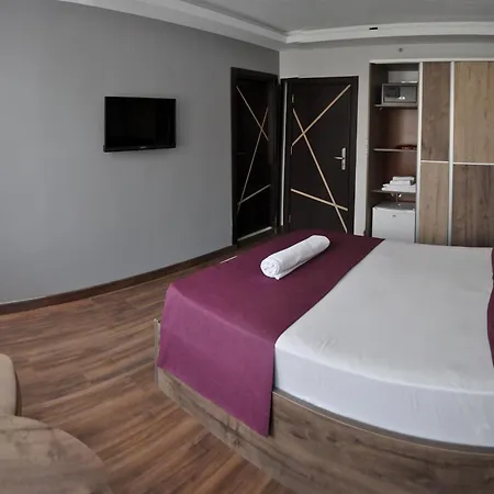 Waha Hotel 2*